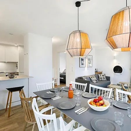 아파트 Penthouse Seeblick By Interhome 렘부르흐