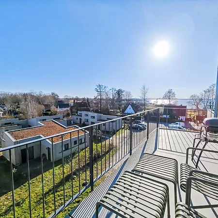 Penthouse Seeblick By Interhome 아파트 *